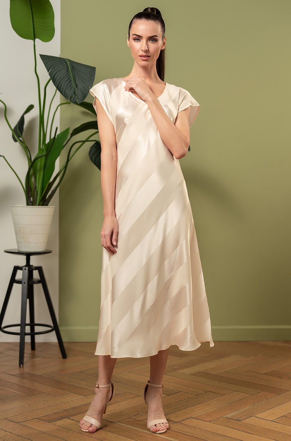 Ilona 7548
