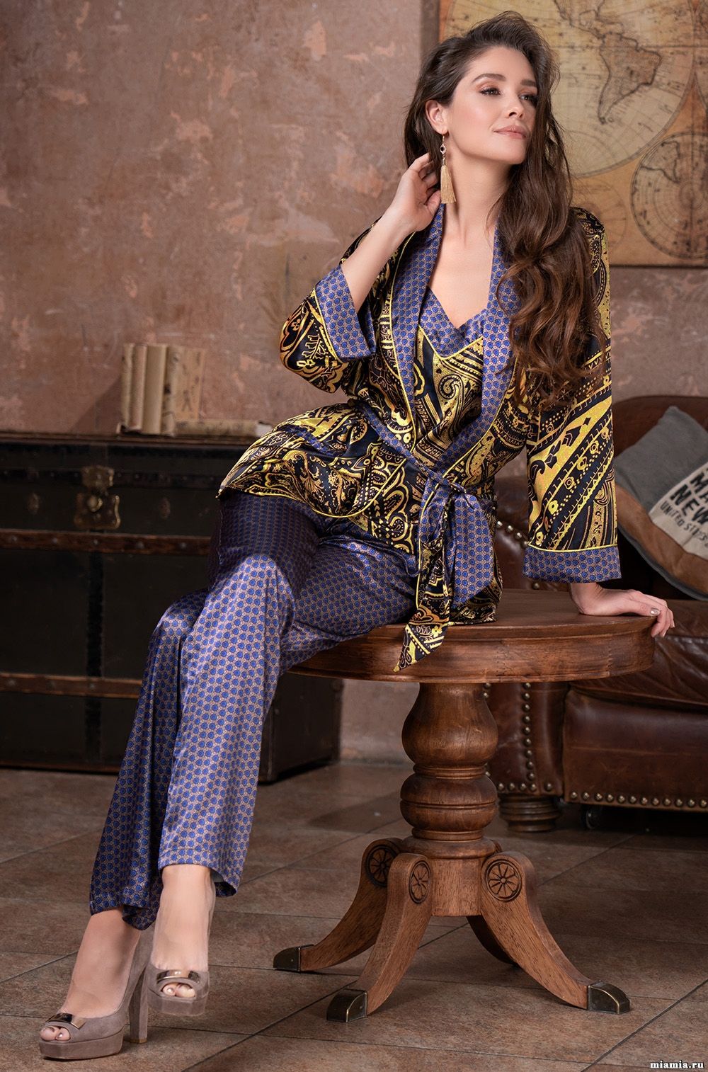 Armani Gold 3496