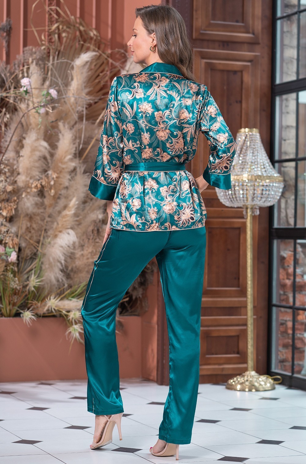 Emerald 3786